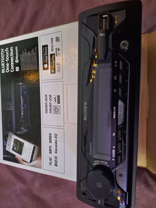 Vând Radio MP3 Player SONY A410, USB,Bluetooth, AUX, Negru