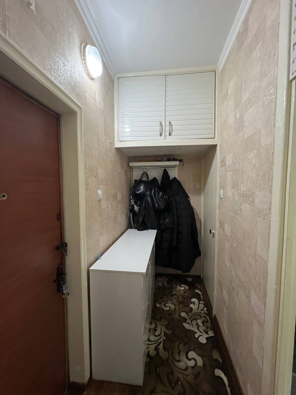 1в2/1/4 Феруза Шукрона.Балкон 1,5*3.  S=33м². Не торец С обстановкой