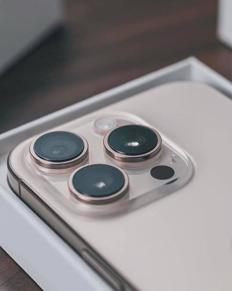 Iphone 16 pro desert