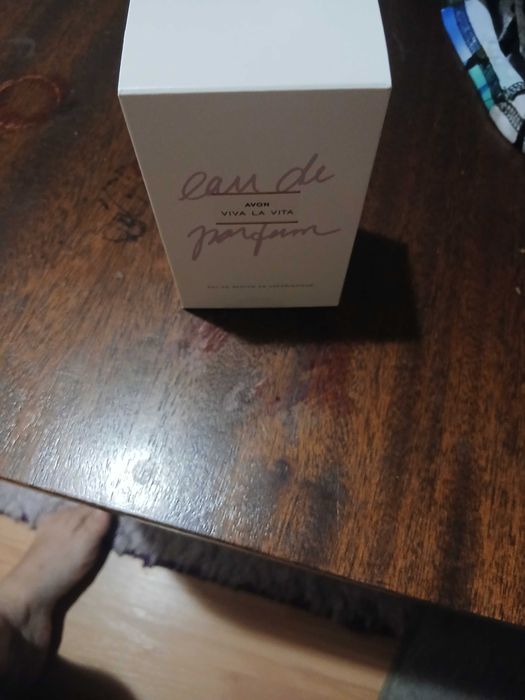 Продавам парфюм viva la vita
