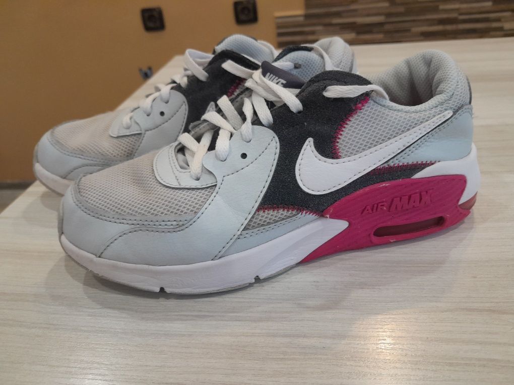 Детски маратонки nike air max за момиче