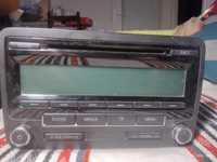 Radio CD-Player MP3 VW (Volkswagen) cod piesa:1K0035186AA, impecabil