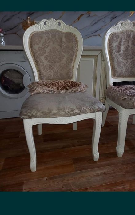 Стулья в отличном состоянии