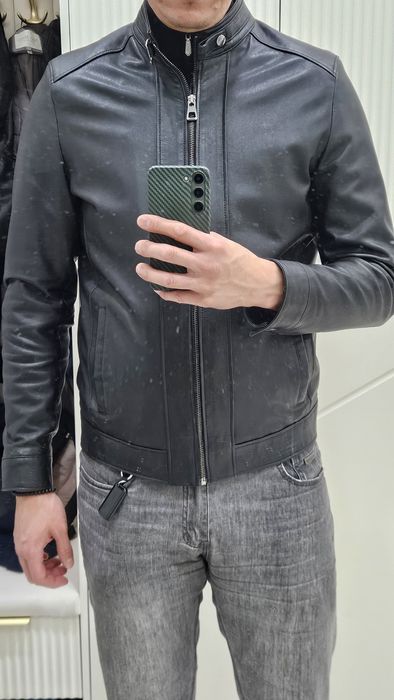 Натуральная кожаная куртка почти новая