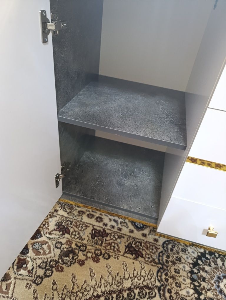 Mebel holati yangidek