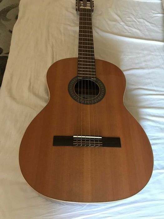 Chitara clasica Hora Reghin Sm 502