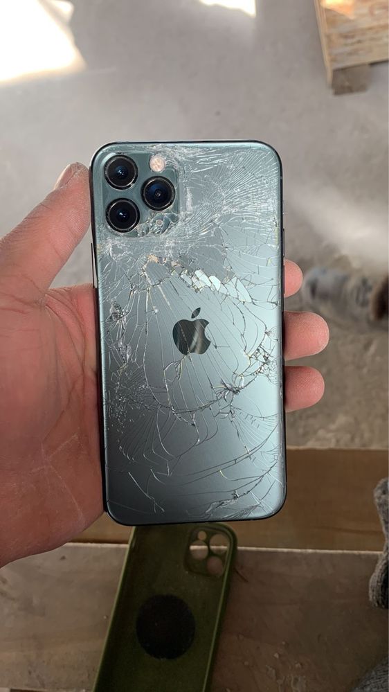 Продам Iphone 11pro