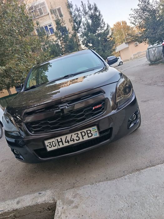 Mashinani xurmat qiladigan odamga beriladi