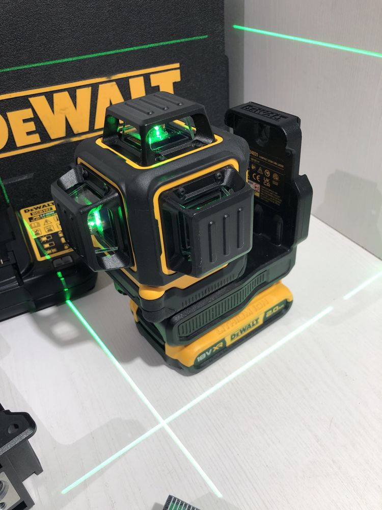 Nivelă laser 3x360* DeWalt XR 18v