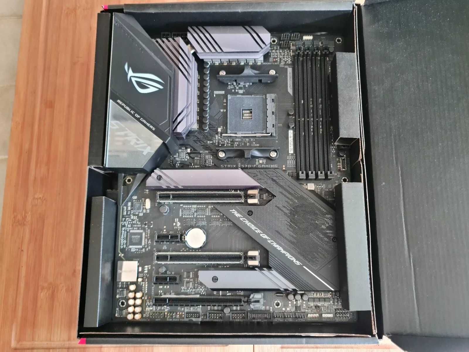 Дънна платка ASUS ROG Strix X570-F Gaming AM4