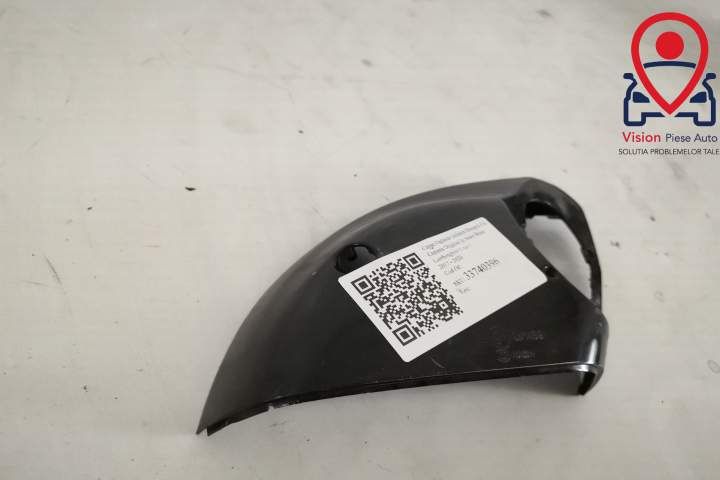 Ламборгини Урус / Lamborghini Urus Долен капак на огледало отдясно с к