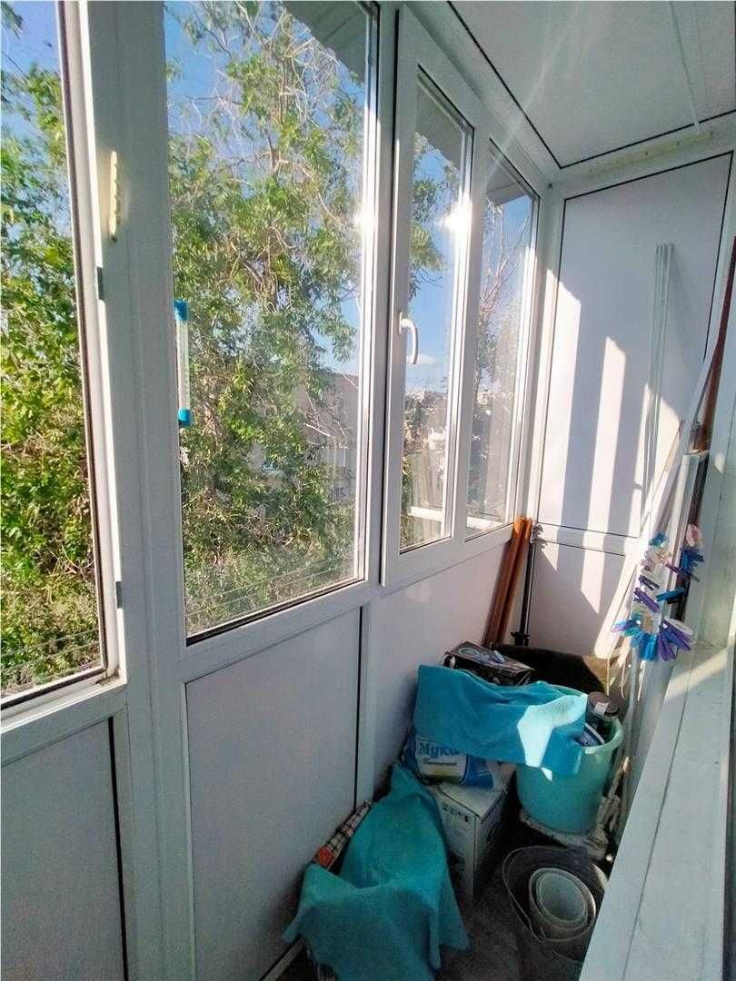 3х ком кв 6 мкр рядом с АянПасажем, ремонт - заходи и живи