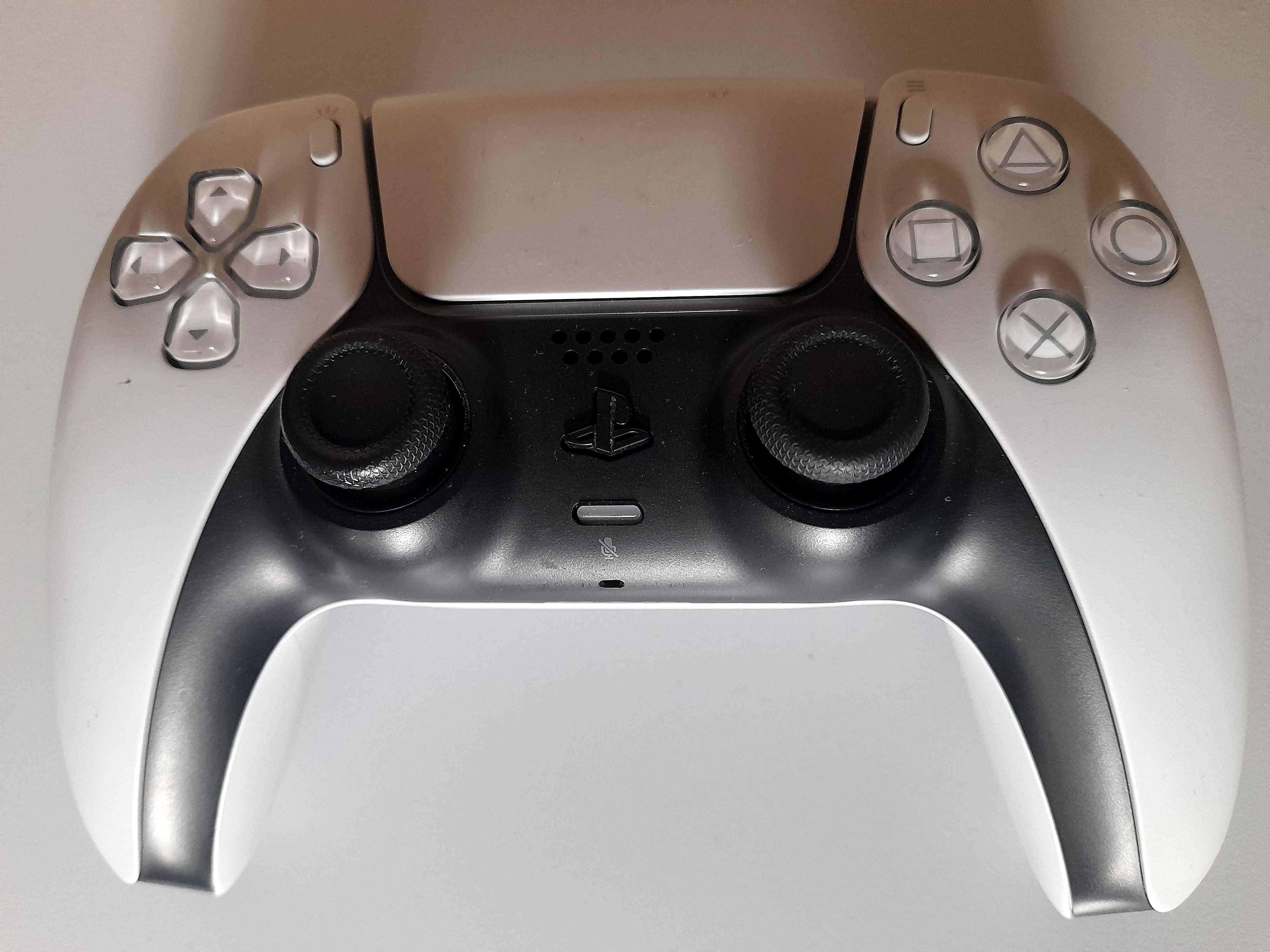Продам Play Station 5.