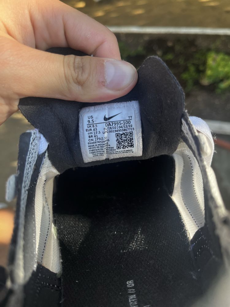 Обувки Nike 43.