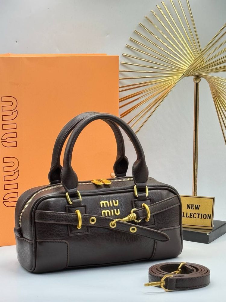 Geanta Miu Miu Noua !!! Dimensiuni 27/14 !!!