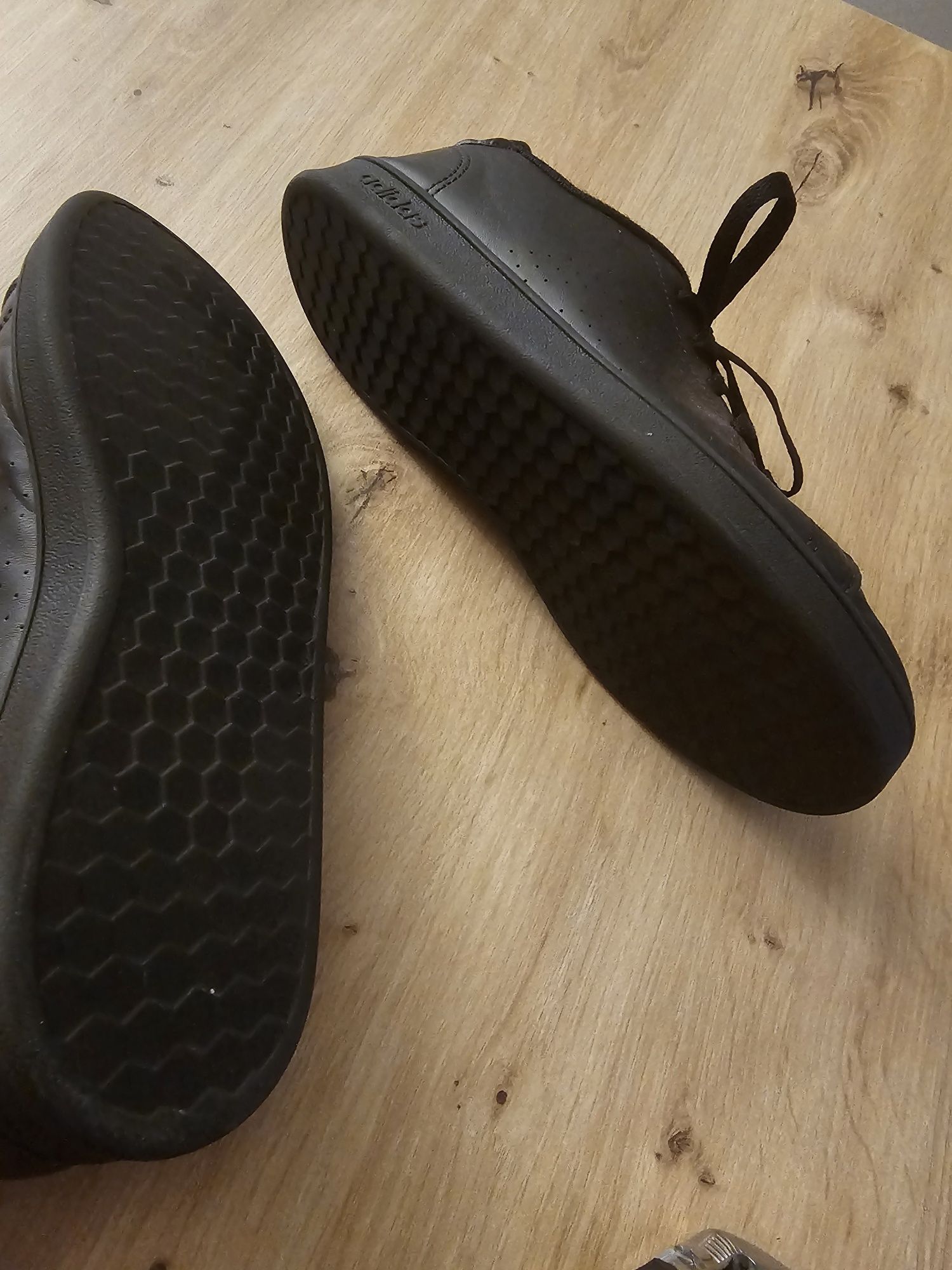 Pantofi Adidas originali