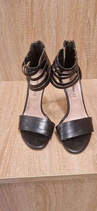 Pantofi piele toc inalt