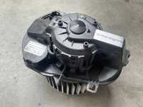 Motoras ventilator aeroterma VW Touareg/Porsche Cayenne cod 7P0820021