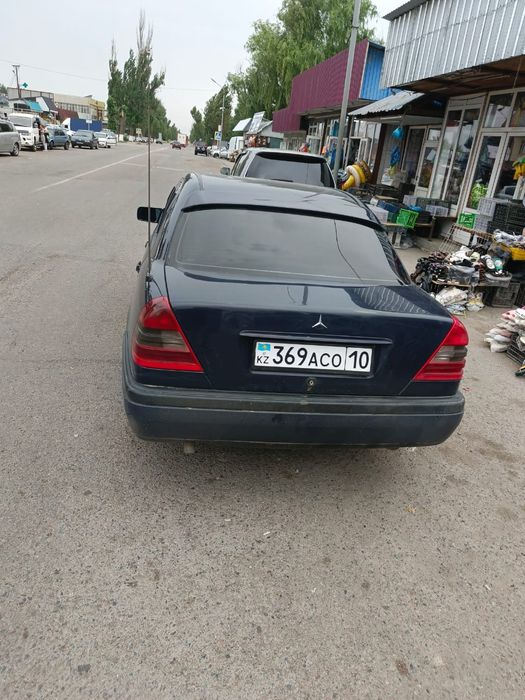 Продам Мерседес с 180