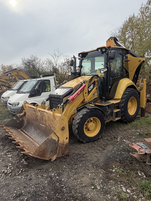 Buldoexcavator CAT 428f2 an 2019 4000h