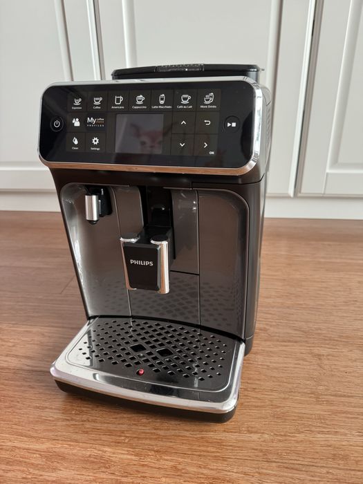 Кафеавтомат Phillips EP4349 Latte Go, 15bar, 1500W