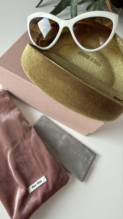 Ocheri de soare Miu-Miu - originali