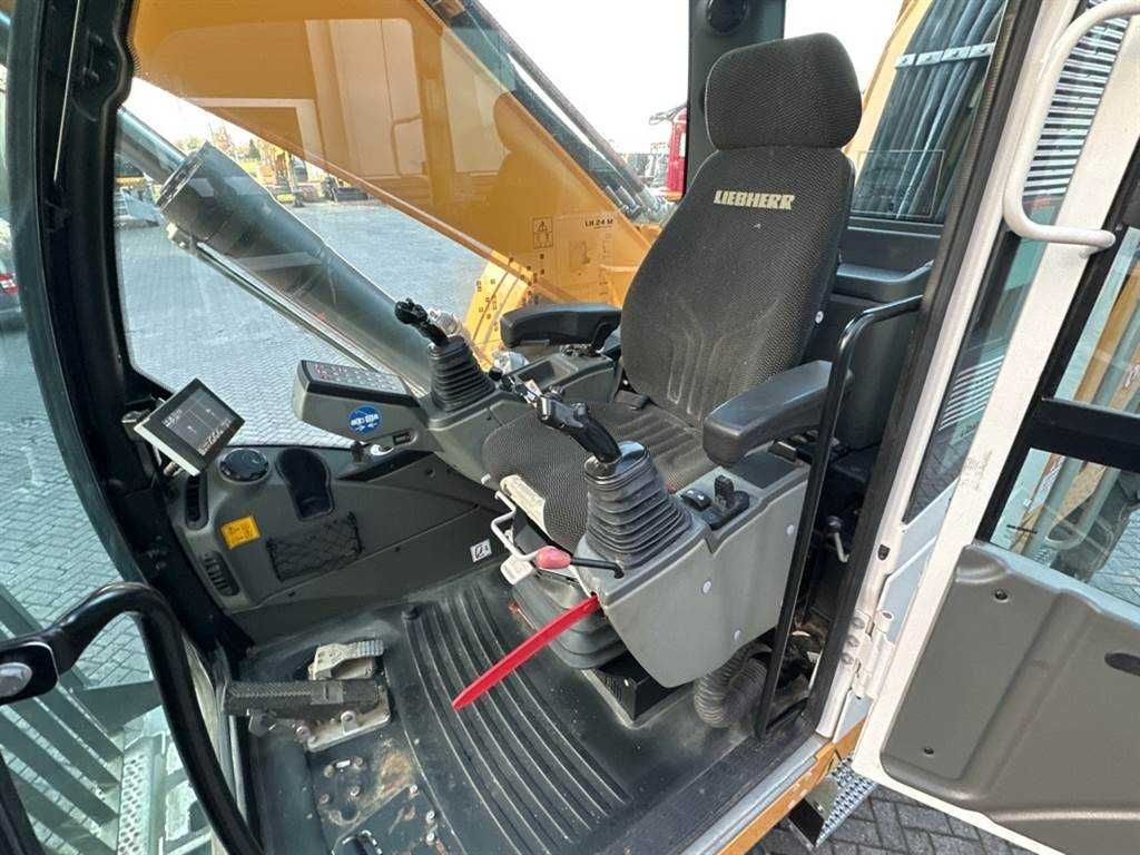 Dezmembram excavator Liebherr LH24M - Piese de schimb Liebherr