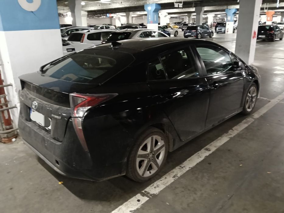 Închiriez Prius 4 , pt Bolt-Uber ,Hibrid+GPL,  automat