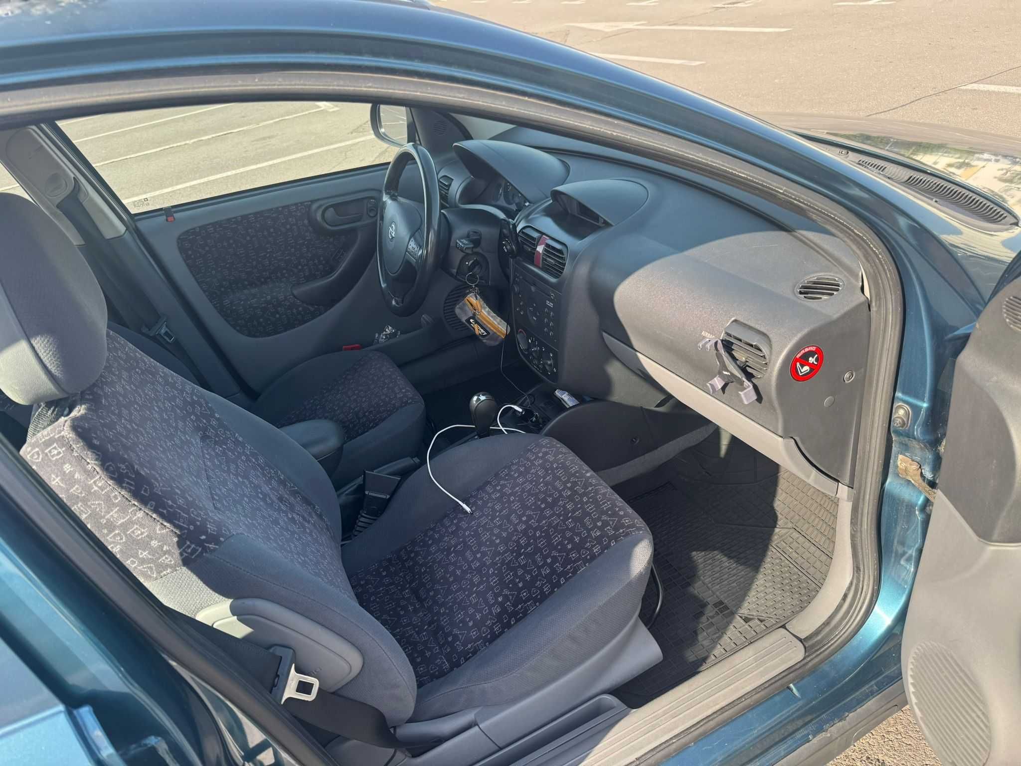 Opel Corsa 1.2 automat