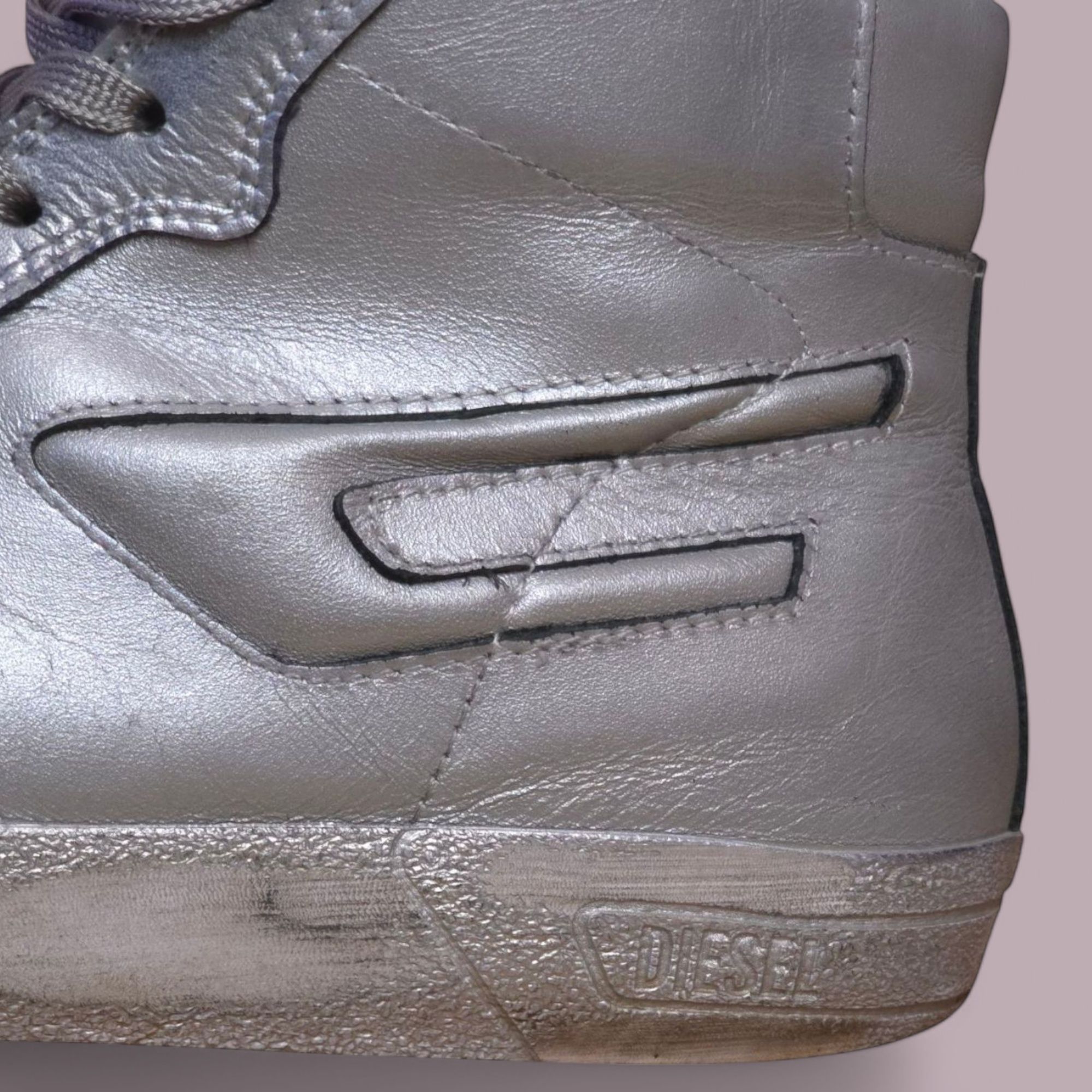 Diesel Leroji Mid Silver сребърни кожени кецове