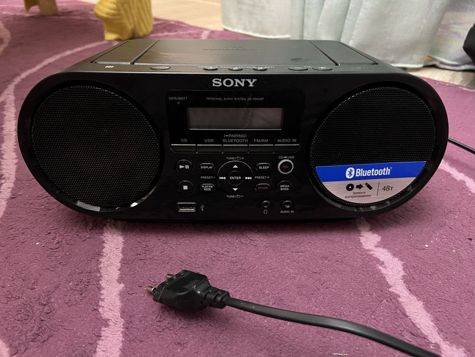 Магнитола Sony ZS-RS60BT