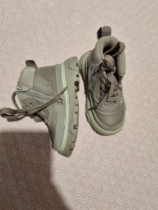 Маратонки и боти