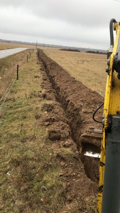 Execut lucrari cu miniexcavtor consolidari cladiri vechi