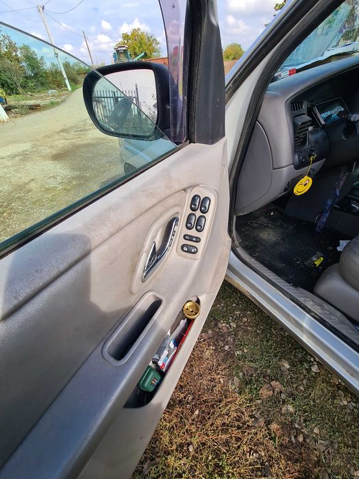 Mazda tribute 3.0 v6 4x4 permanent