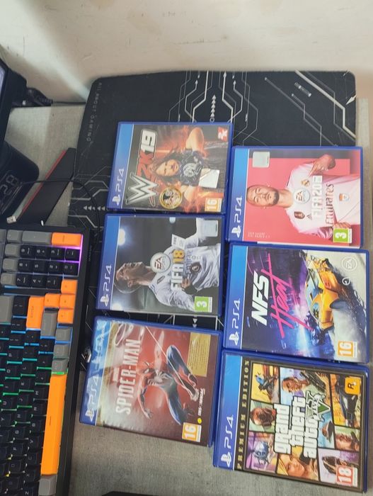 PlayStation 4 pro 1Tb