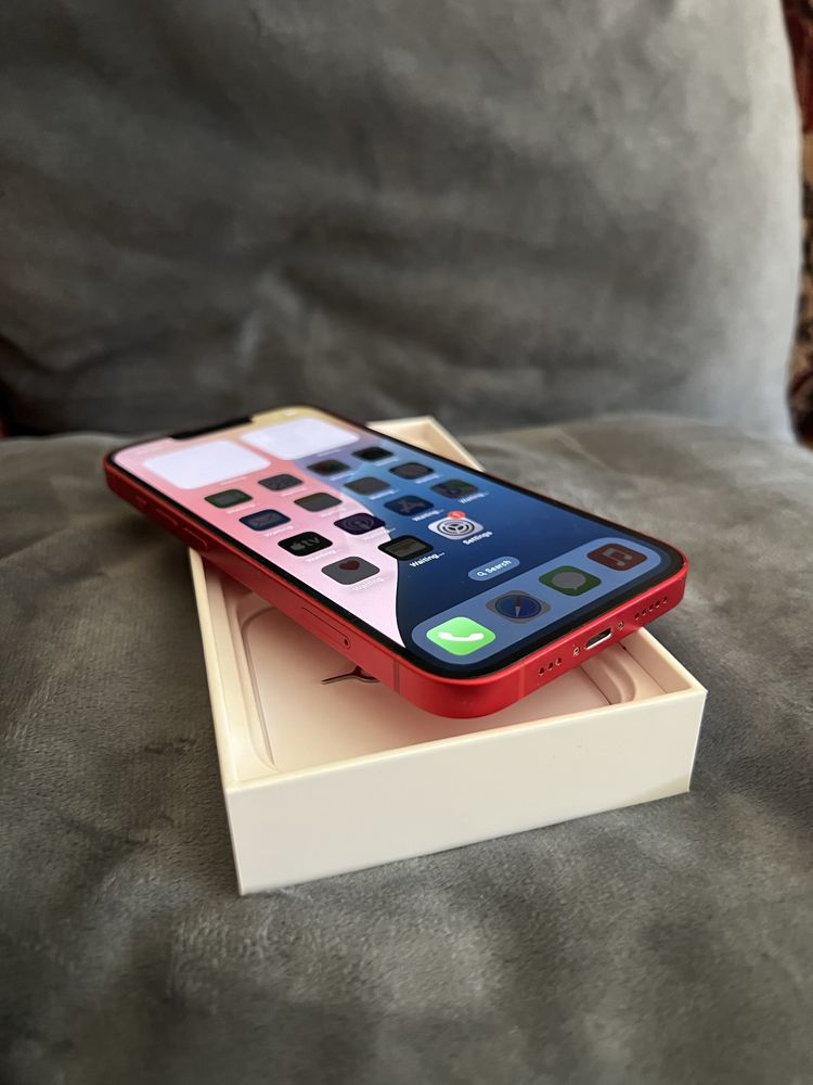 Iphone 14 128GB RED Като Нов