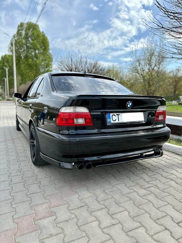 BMW E39 523i 1997