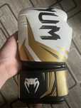 Manusi Venum 10oz + Bandaje 5m