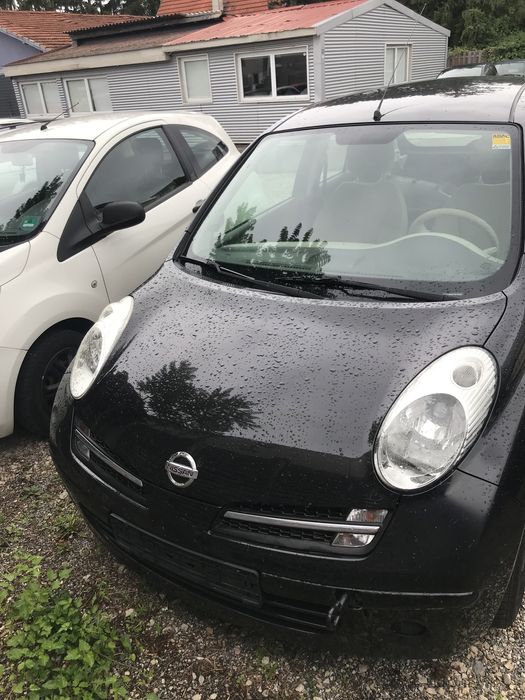 Продавам нисан микра1.4