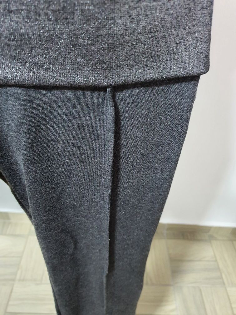 Pantaloni din tricot moale, confortabili cu finisaj plăcut,stil casual