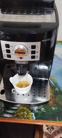Expresor cafea DeLonghi Magnifica S