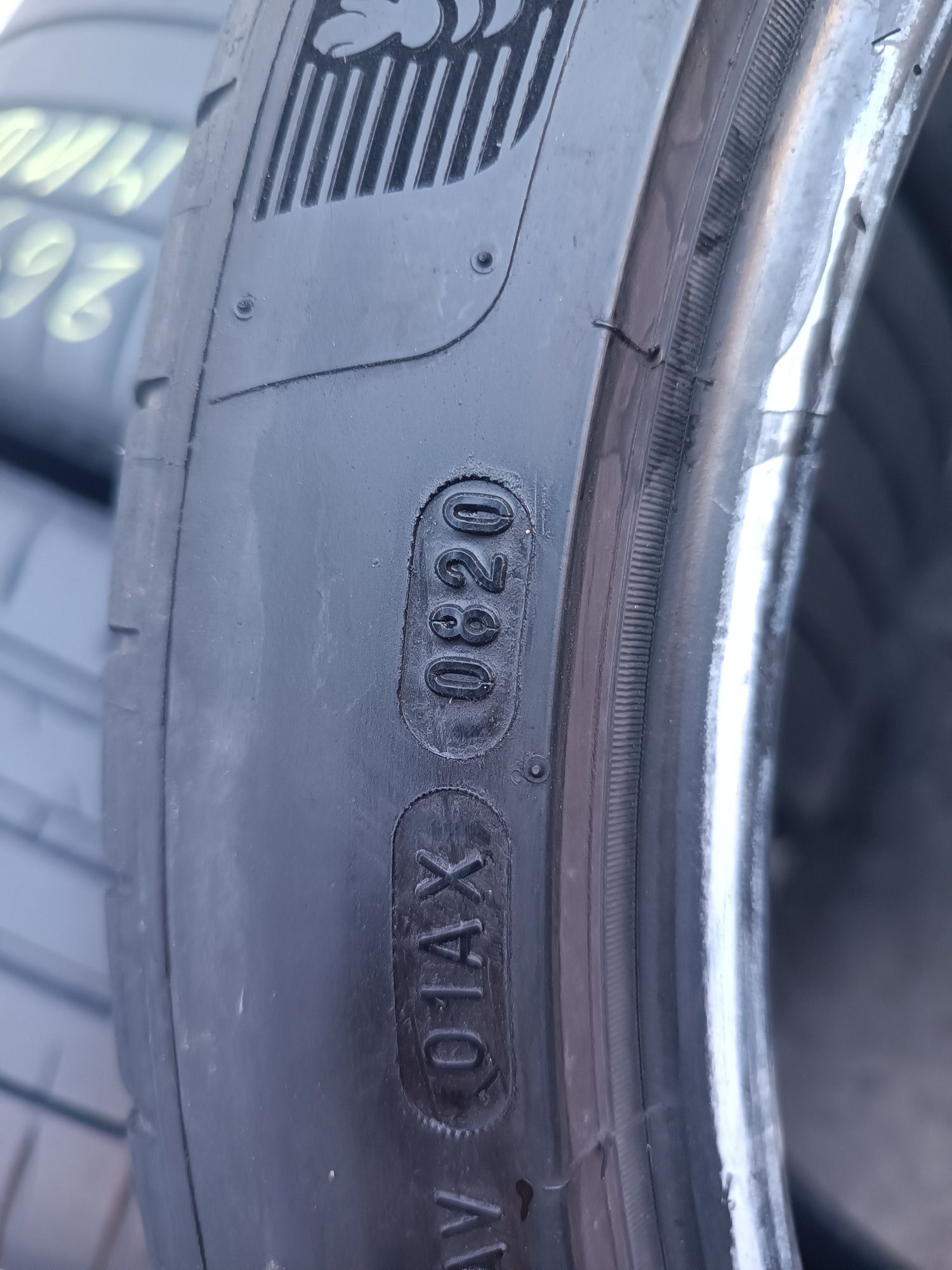 235/40/19 и 265/35/19 Michelin