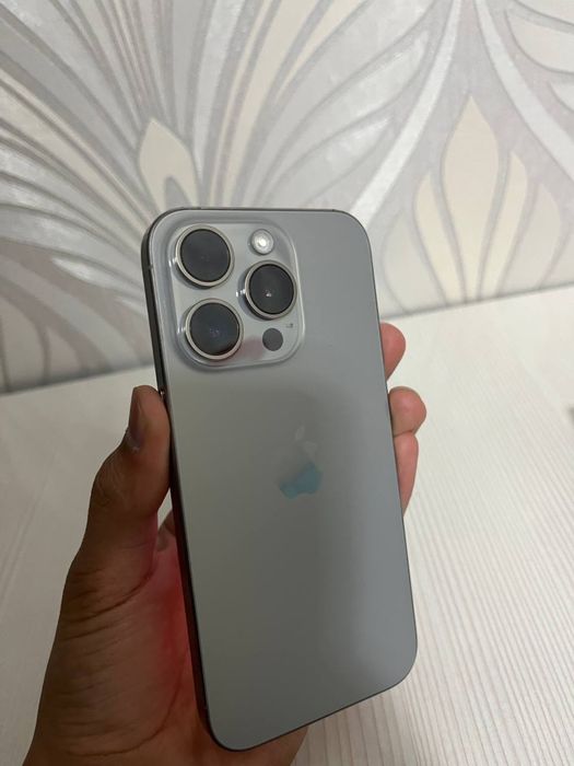 iPhone 15 pro 256 gb