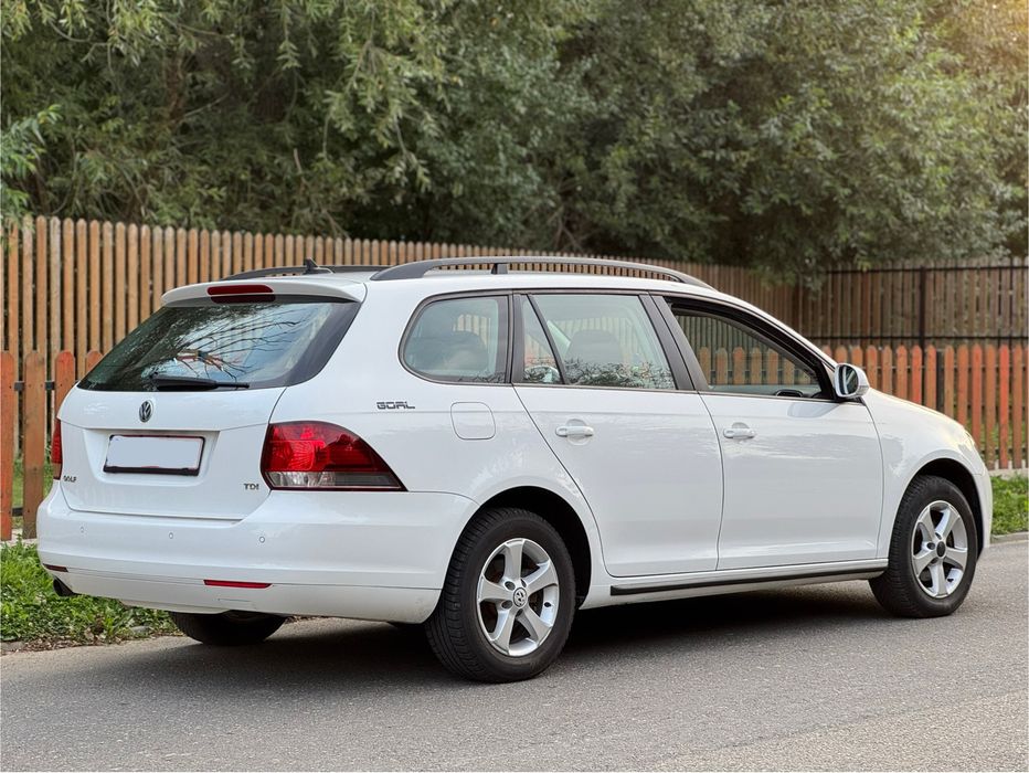 VW Golf 6 - 1.6 Diesel - Combi - Euro5 - Navigatie / Klimatronic