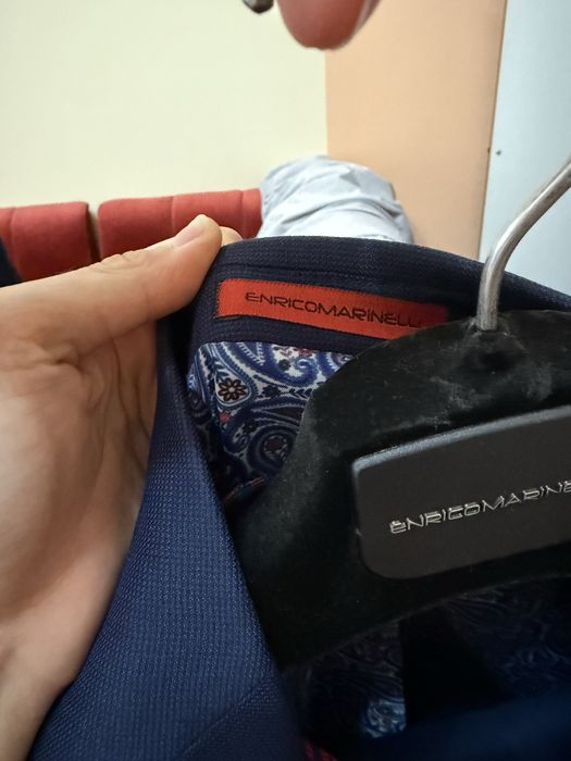 Мужские костюмы