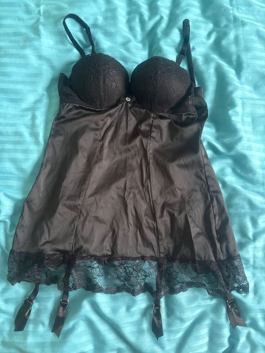 Bustiera cu portjartier Intimissimi