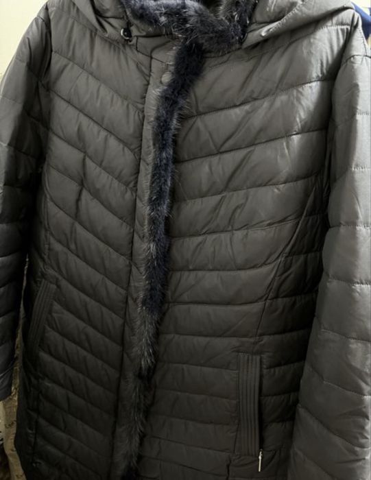 Куртка новая продается