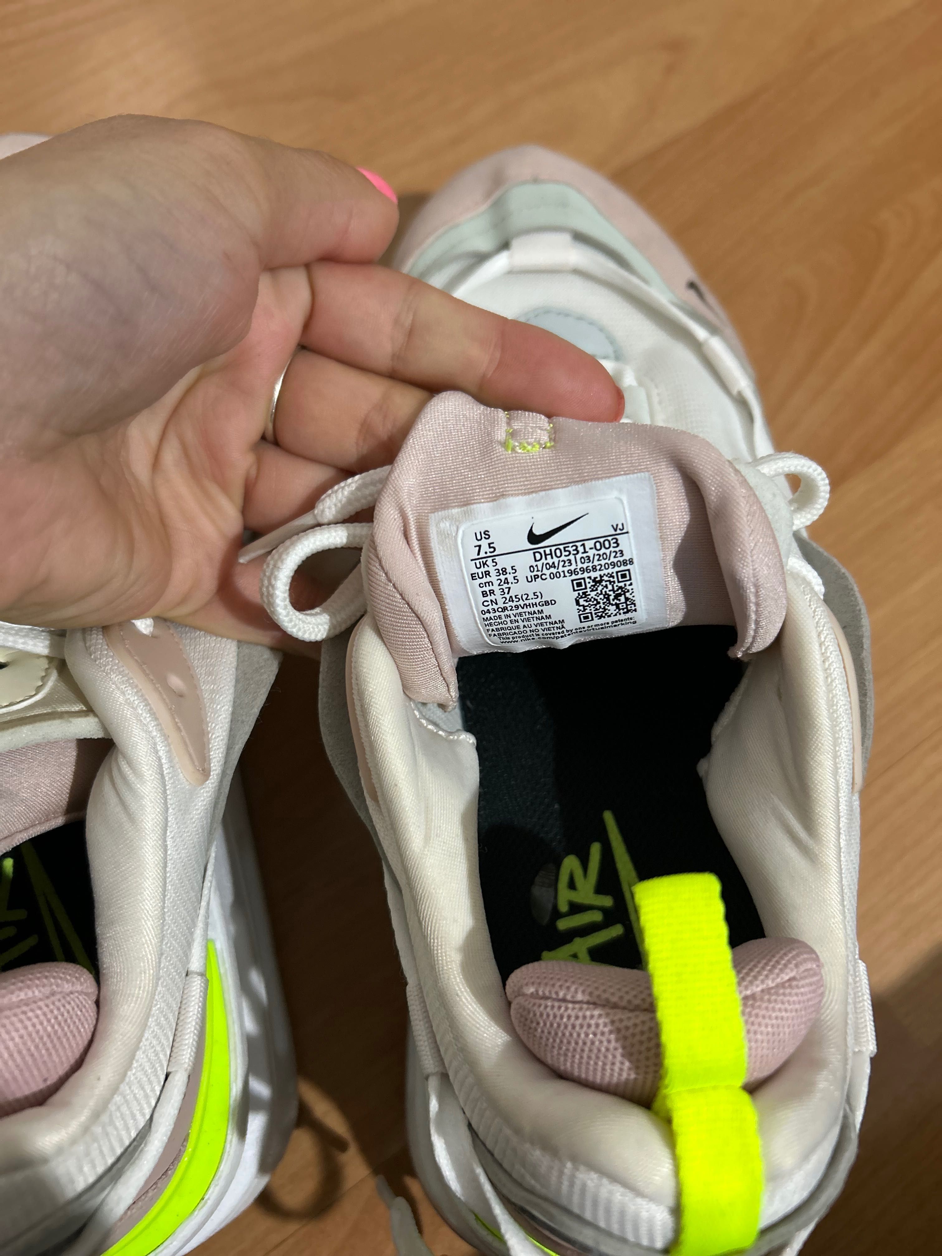 Nike Air Max Furyosa