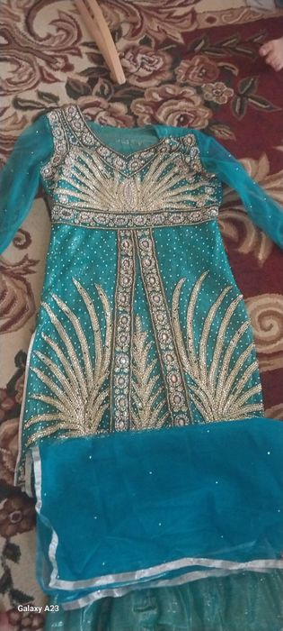 Sotiladi kelin uchun olingan koylak sotiladi