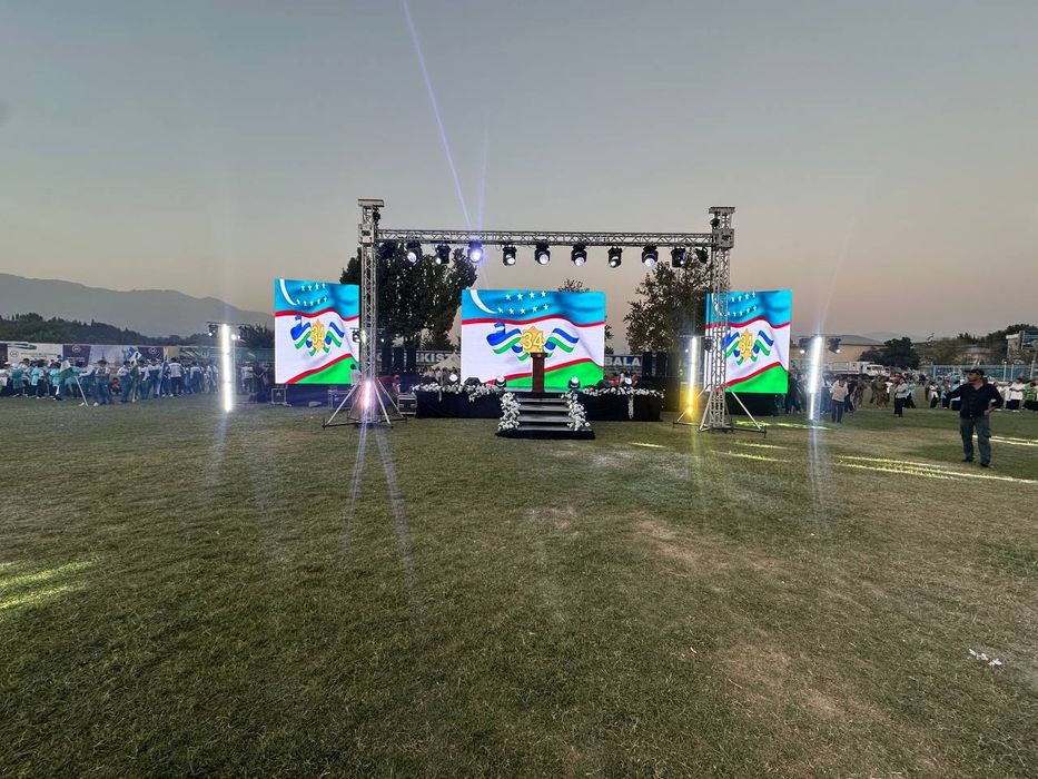 (Sotuvga va ijara Ekran),(Аренда и продажа) podium elevator, svetomuzi